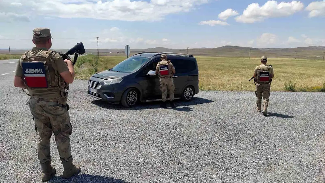 Van'da çeşitli suçlardan 11 kişi tutuklandı