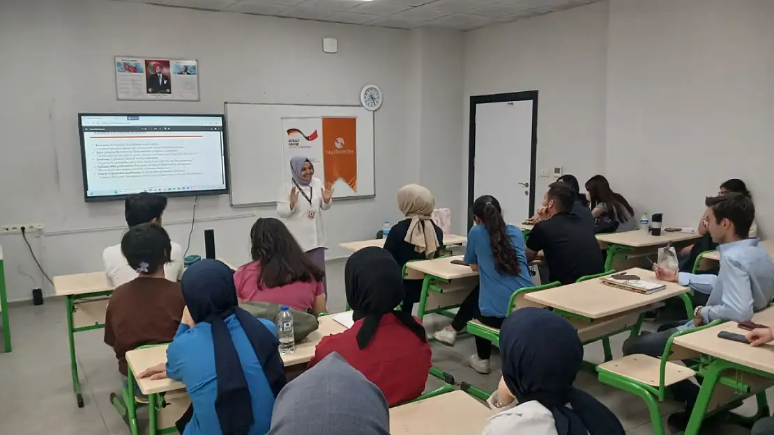 YKS öğrencilerine sınav kaygısı destek eğitimi