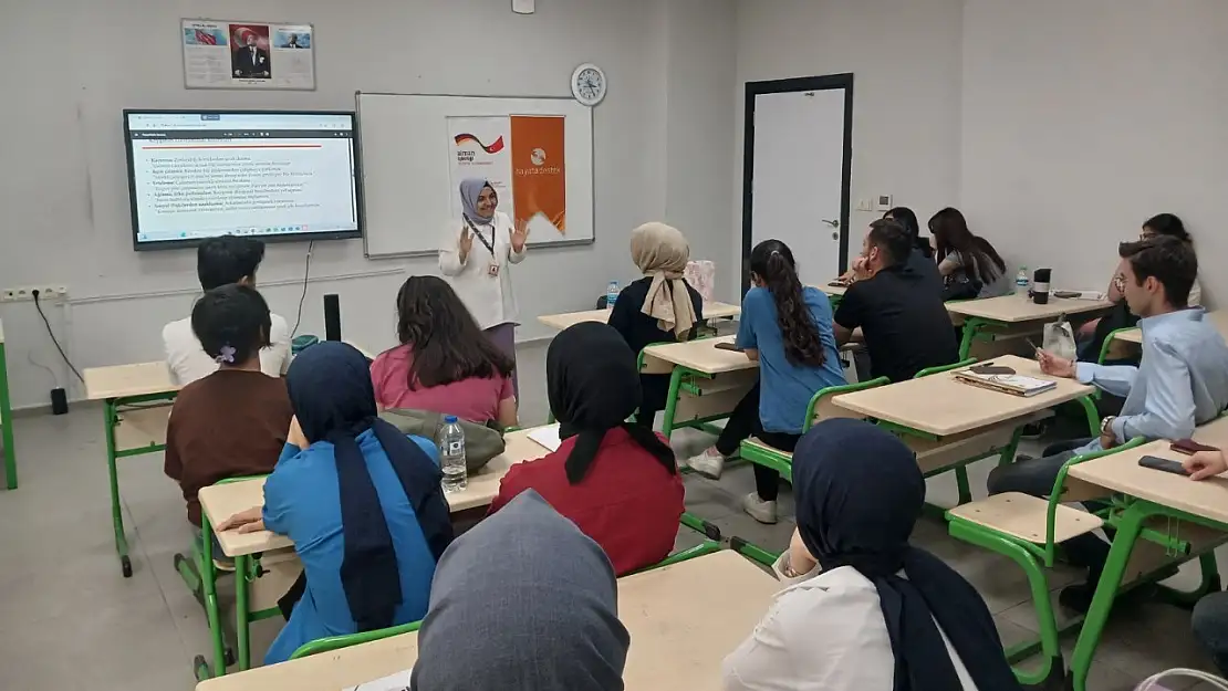 YKS öğrencilerine sınav kaygısı destek eğitimi