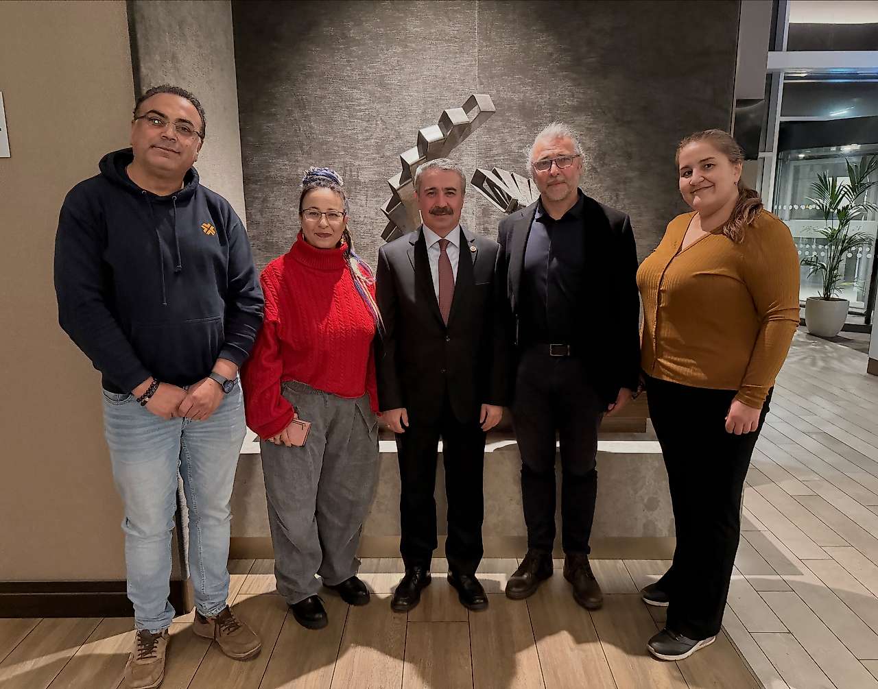 Alkayış Yurt dışındaki vatandaşlarımızın varlığı, emeği ve dayanışması, ülkemizin gönül coğrafyasını güçlendiren önemli bir değerdir
