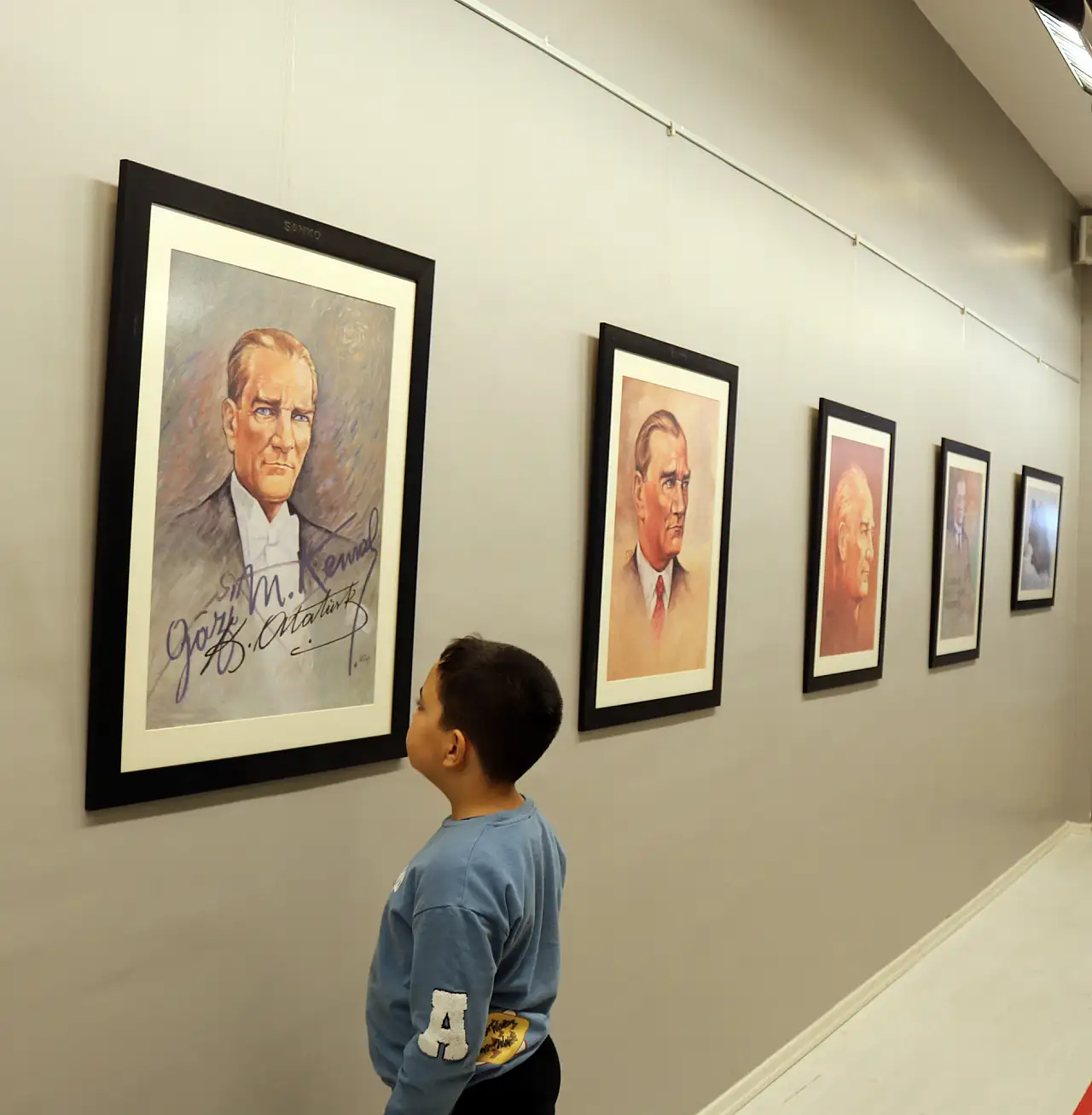 SANKO Sanat Galerisi'nde Etem Çalışkan Çizgileriyle Atatürk Portreleri sergisi açıldı
