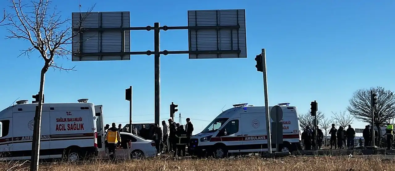 Adıyaman'da feci kaza: 1 Ölü, 1'i ağır 5 yaralı