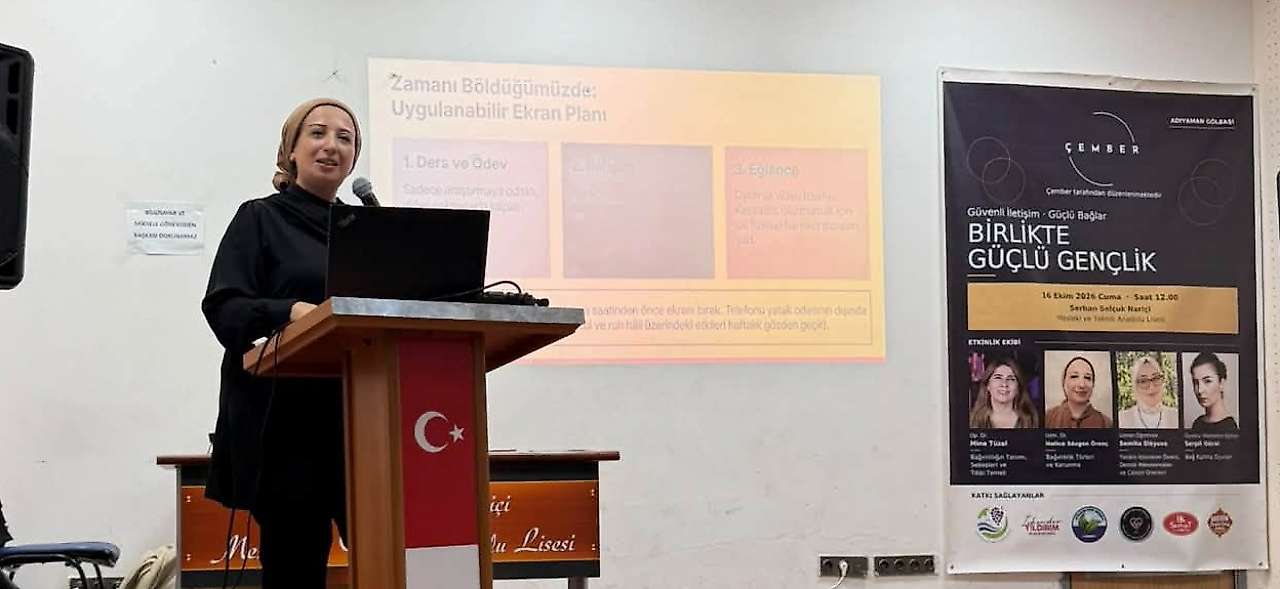 Gölbaşı'nda 'Güvenli İletişim, Güçlü Bağlar, Birlikte Güçlü Gençlik' Programı Düzenlendi