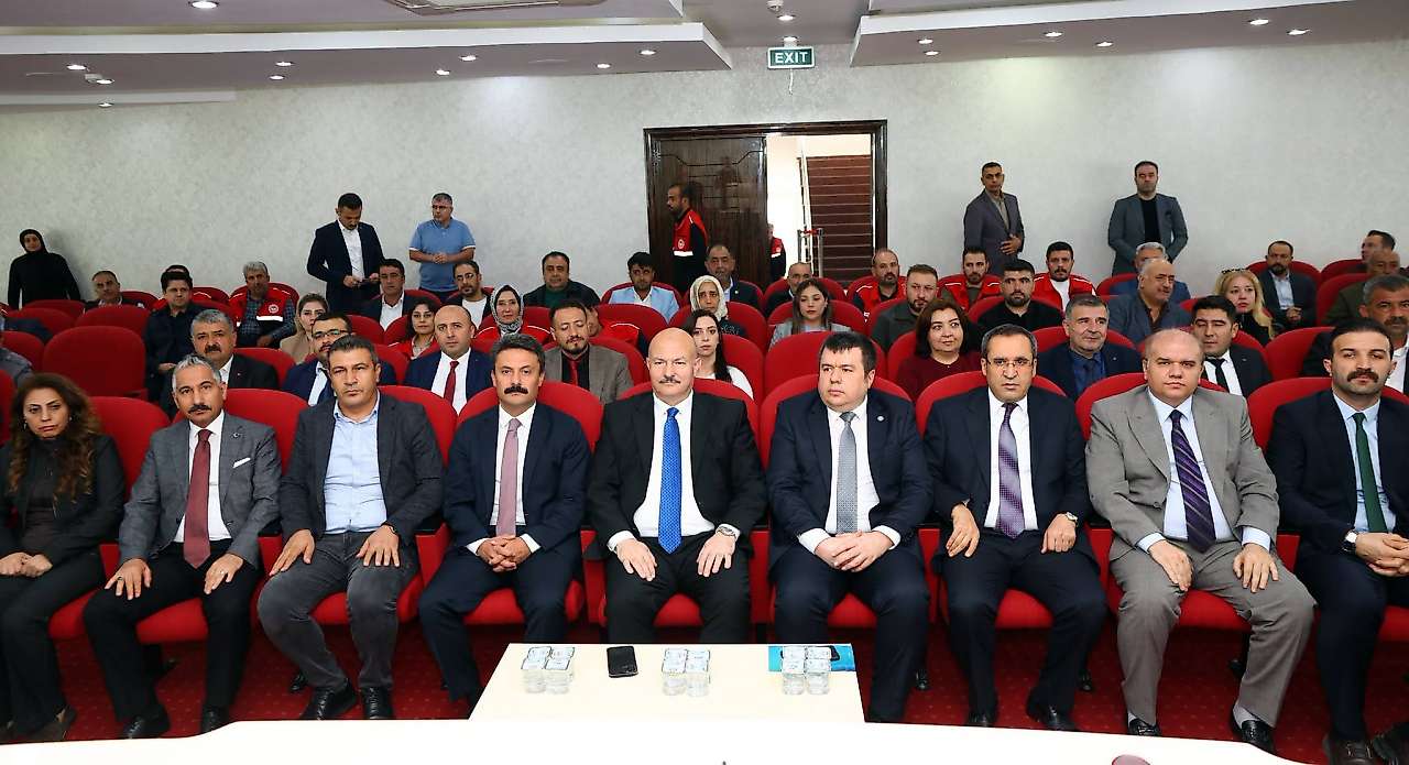 Besni Üzümü Ürün Analiz Çalıştayı gerçekleştirildi