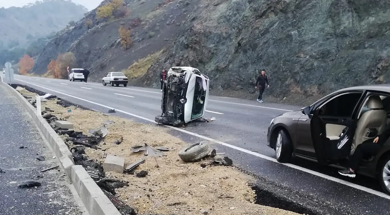 Gölbaşı Malatya karayolunda otomobil takla attı