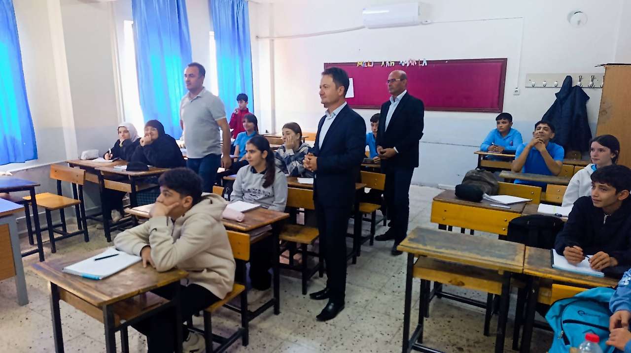 Akif Torun, Gölbaşı Cumhuriyet İlkokulunda incelemelerde bulundu