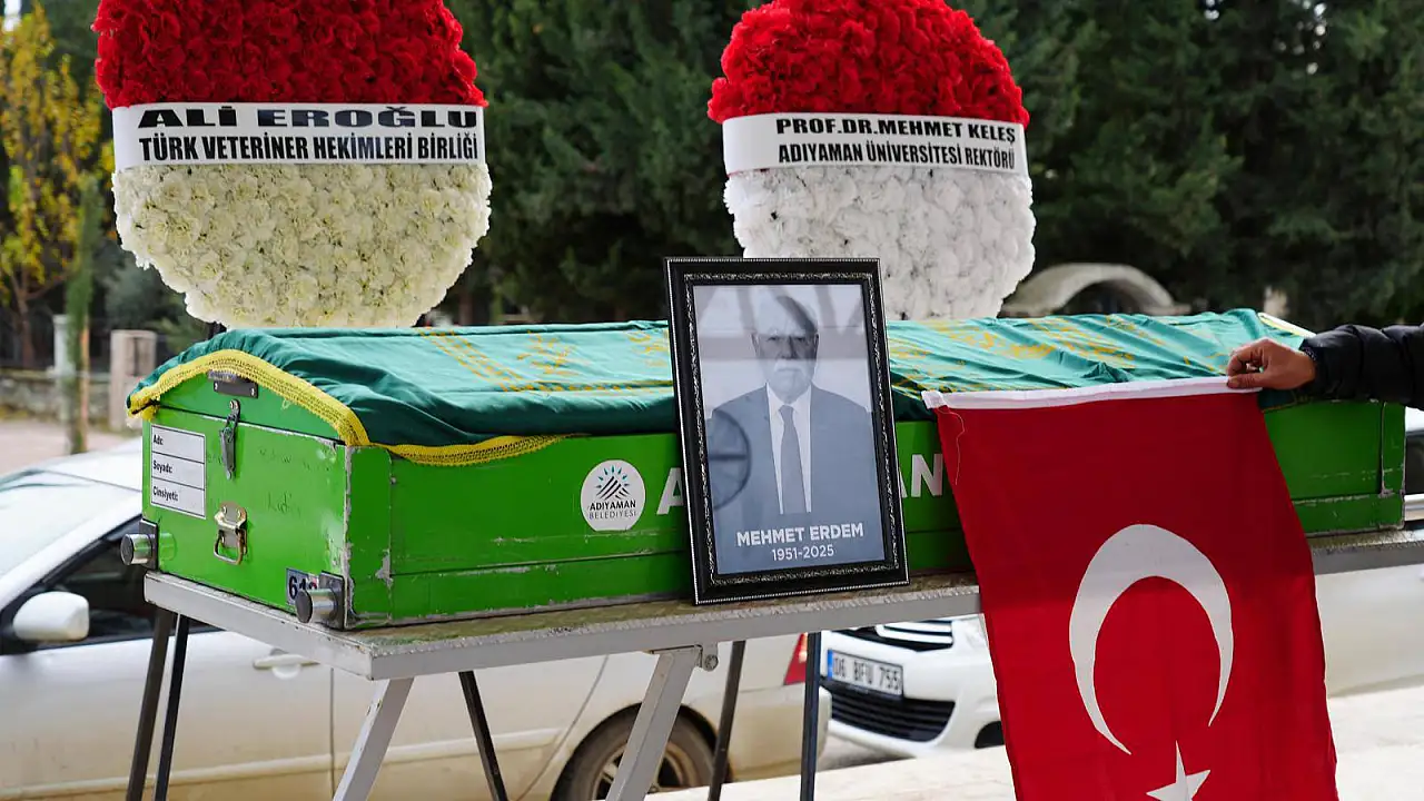 Adıyaman'ın Erdem ağabeyi dualarla son yolculuğuna uğurlandı