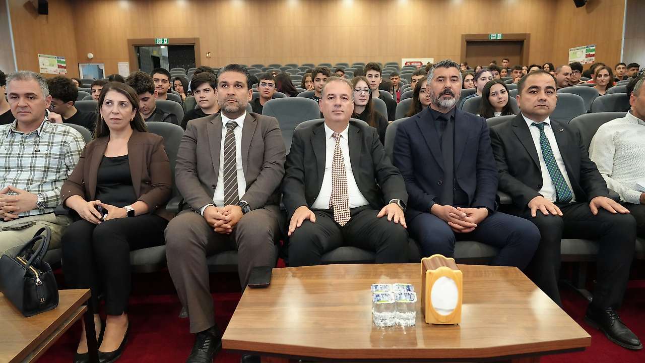 Adıyaman'da Tabiat ve Yaşanabilir Çevre Bilgi yarışması finali gerçekleştirildi
