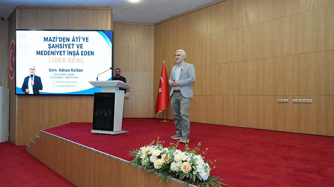 Maziden Atiye Şahsiyet ve Medeniyet İnşa Eden Lider Genç Yetiştirmek ve Akademik Başarı konulu program düzenlendi