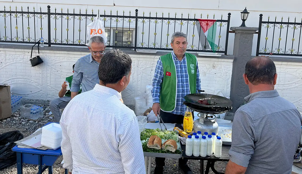 Turgut Reis Mahalle sakinlerinden Gazze'ye yardım kermesi