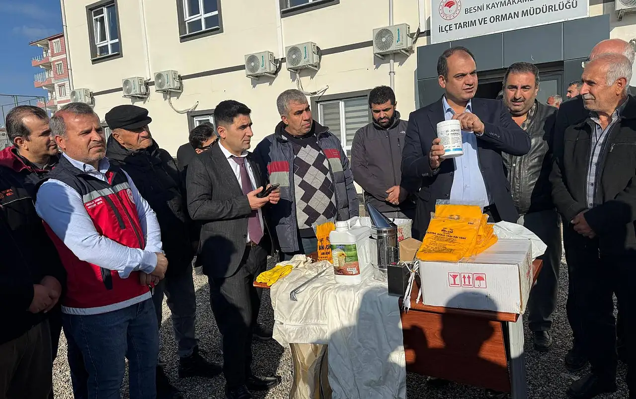 Besni'de Arı Yetiştiricilerine ekipman dağıtımı yapıldı