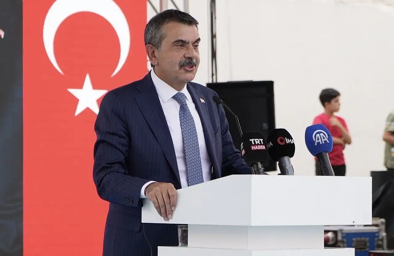 Nigar Erdemoğlu Ortaokulu'nda toplu açılış töreni düzenlendi