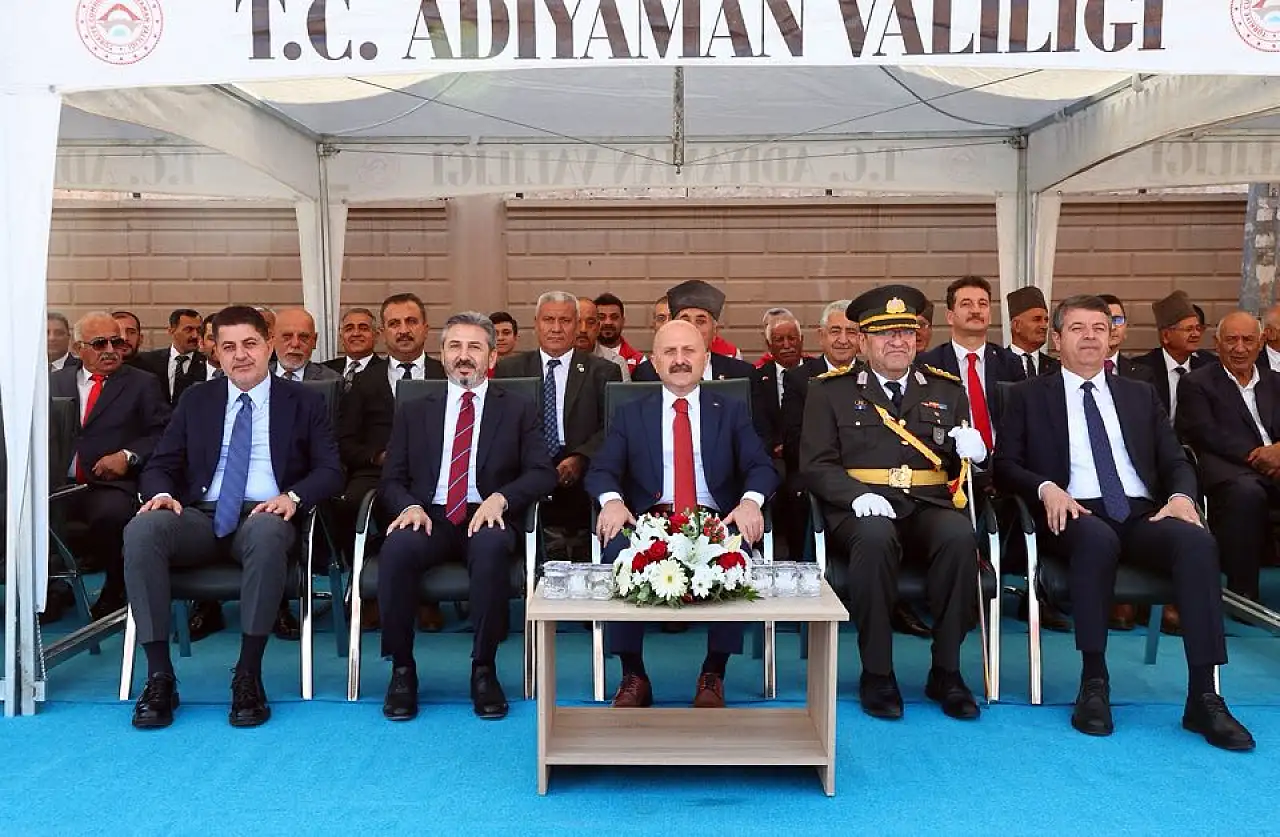 Adıyaman'da, Cumhuriyet'in 102. yılı coşkuyla kutlandı