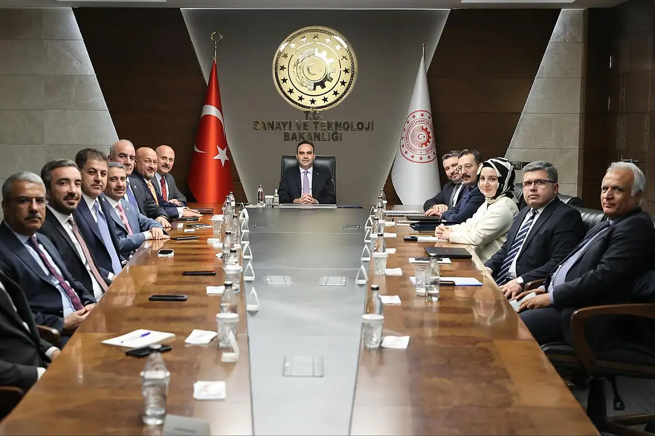 Adıyaman heyeti Bakan Kacır'la bir araya geldi