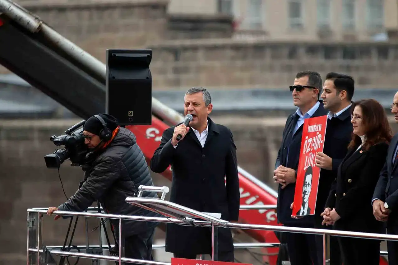 CHP Genel Başkanı Özel: Asgari ücret veren için 29, alan için 39 bin lira olmalı