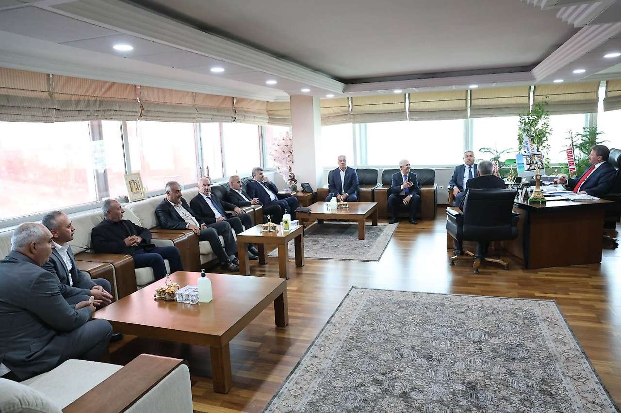 Adıyaman Esnaf Odaları Başkanlarından TESK Genel Başkanı Yiğiner'e ziyaret