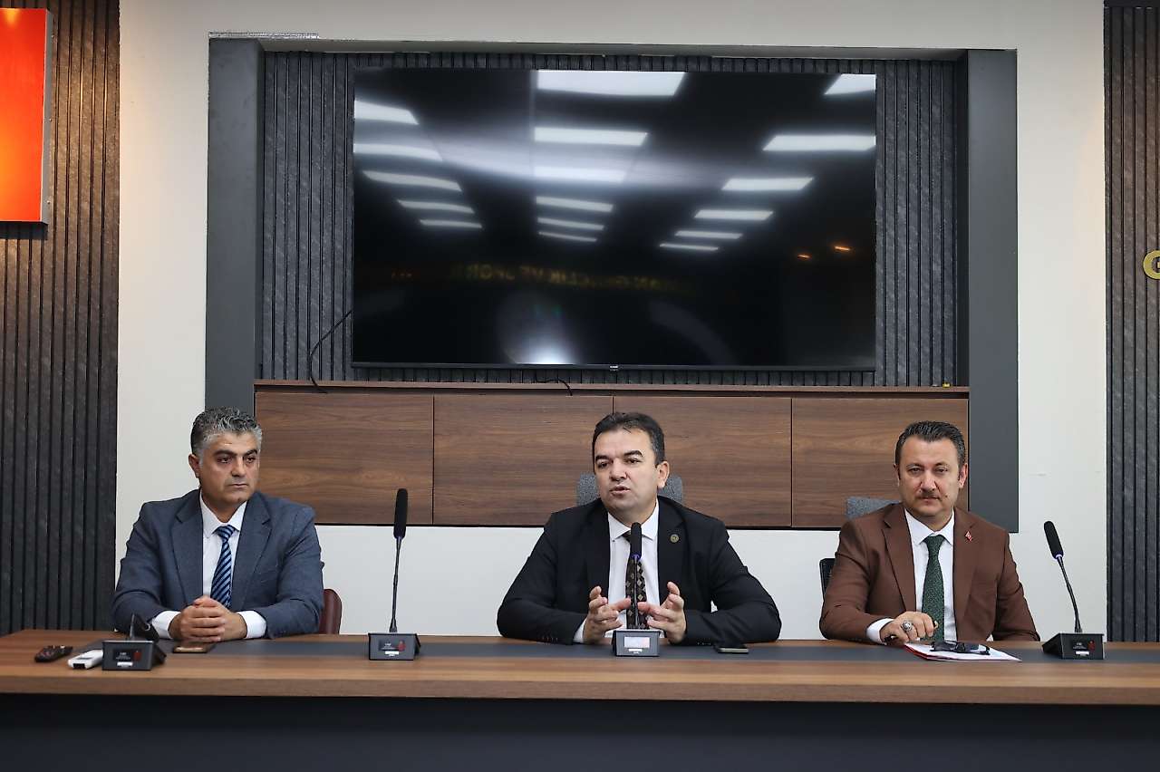 Şükrü Yılmaz Adıyaman'da Antrenörlerle Buluştu: Gündem Sporcuların gelişimi