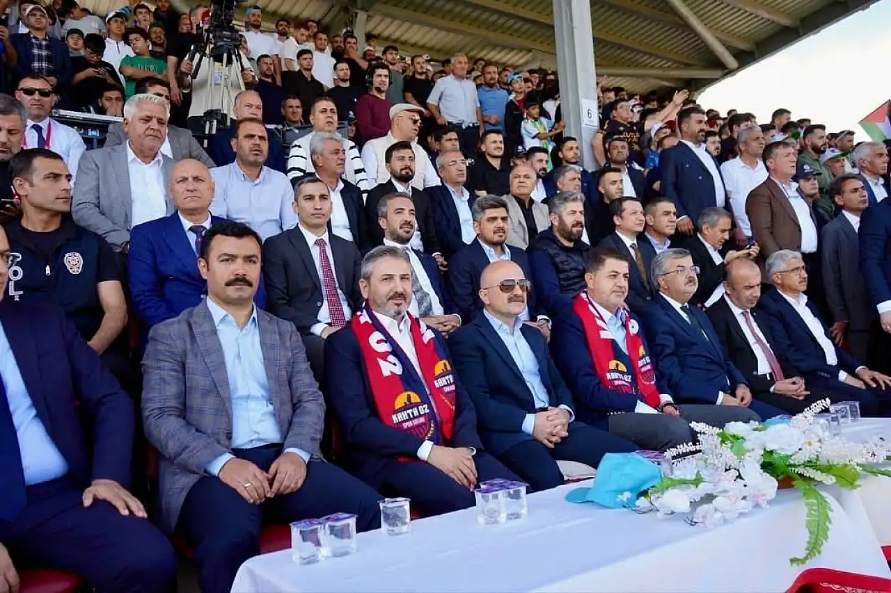 Vali Varol Kahta 02 Kulübünü tebrik etti