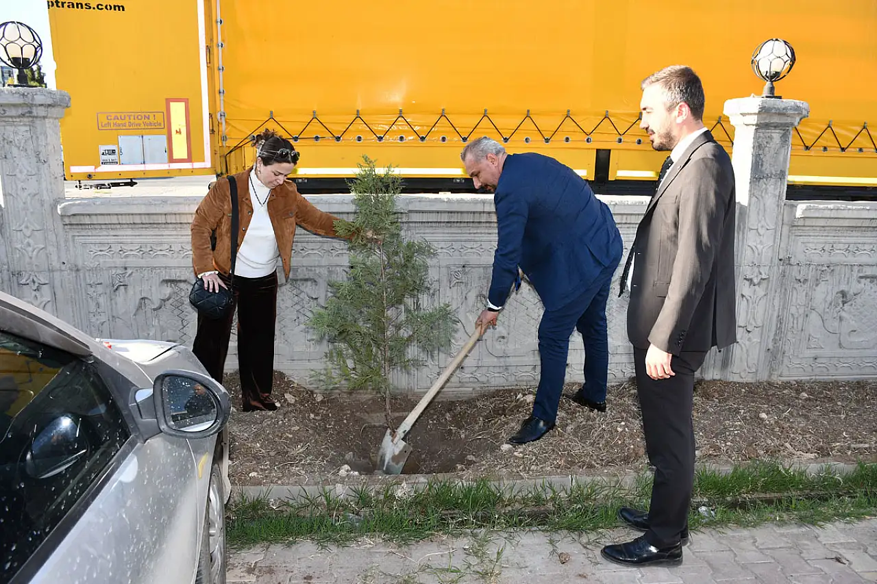 ATSO Meclis Üyeleri Fidan dikti