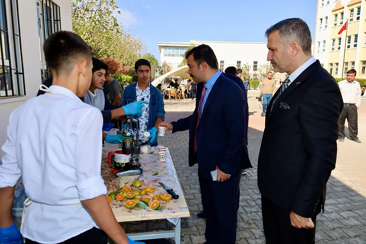 Kahta'da öğrencilerden Filistin'e destek kermesi