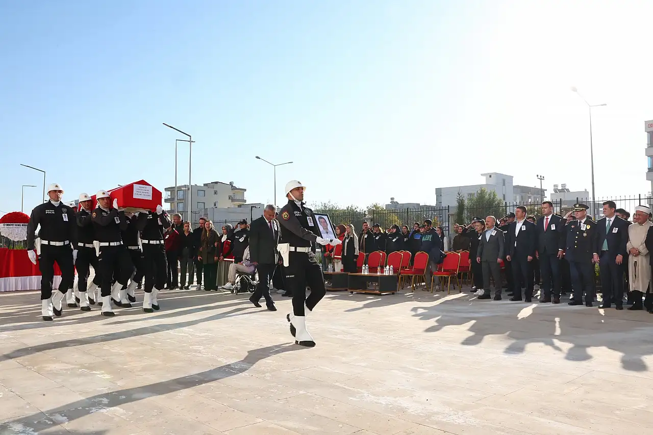 Kazada ağır yaralanan polis memuru hayatını kaybetti