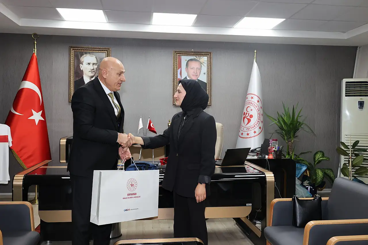 İl Müdürü Elüstü Melisa Karakaş'ı makamında ağırladı