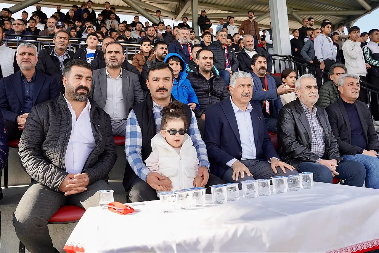 Kahta 02 Spor 1 attı, 3 aldı