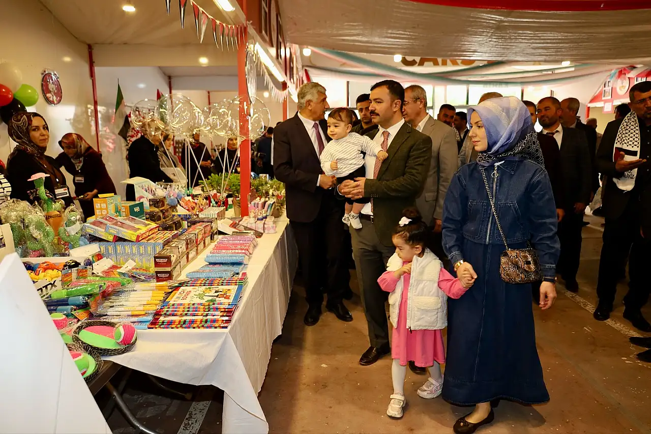 Kahta'da Filistin'in yararına kermes düzenlendi