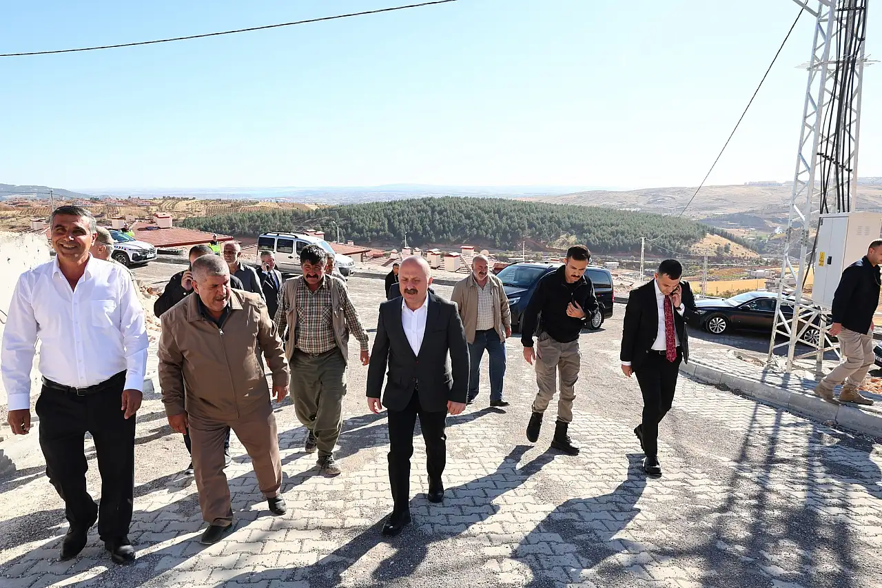 Vali Varol: Asrın felaketini, asrın birlikteliğine dönüştürmenin gururunu yaşıyoruz