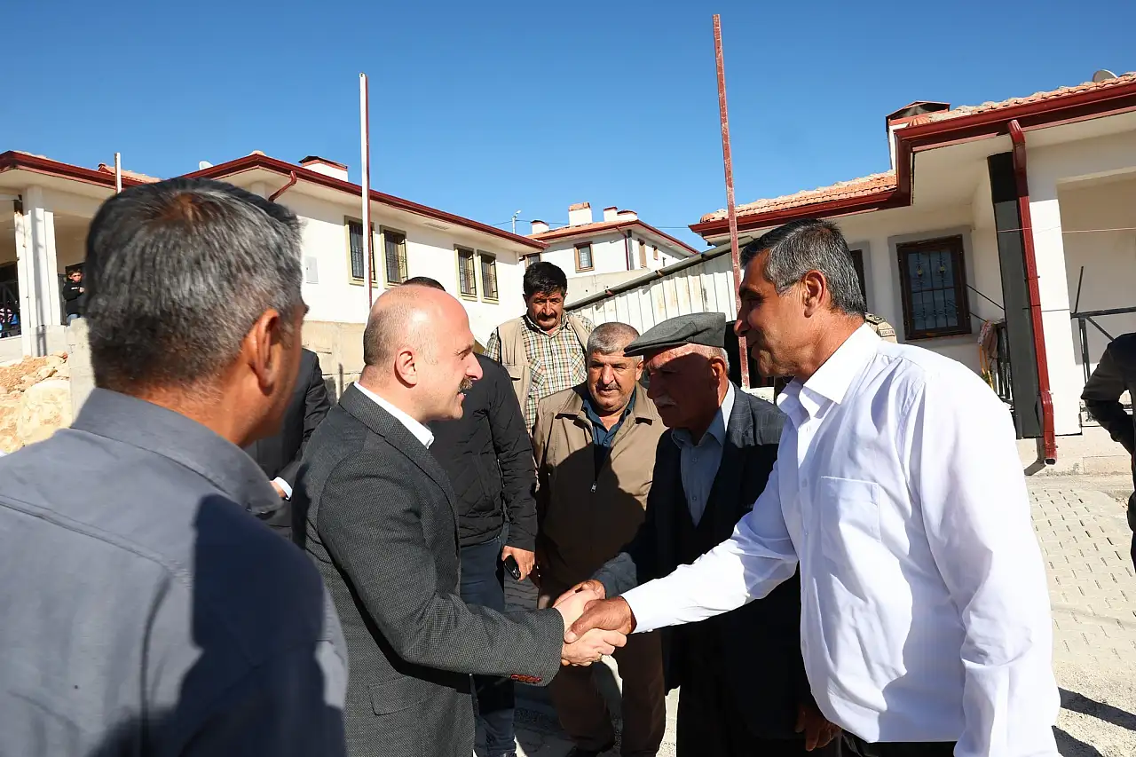Vali Varol: Asrın felaketini, asrın birlikteliğine dönüştürmenin gururunu yaşıyoruz
