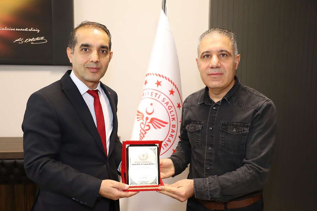 Prof. Dr. Konca'dan İl Sağlık Müdürü Şirik'e veda ziyareti
