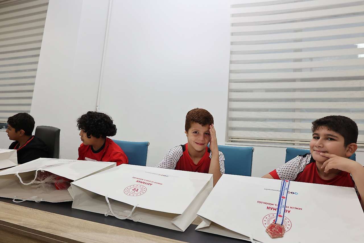 Depremin ardından azimle yükselen başarı hikayeleri ödüllendirildi