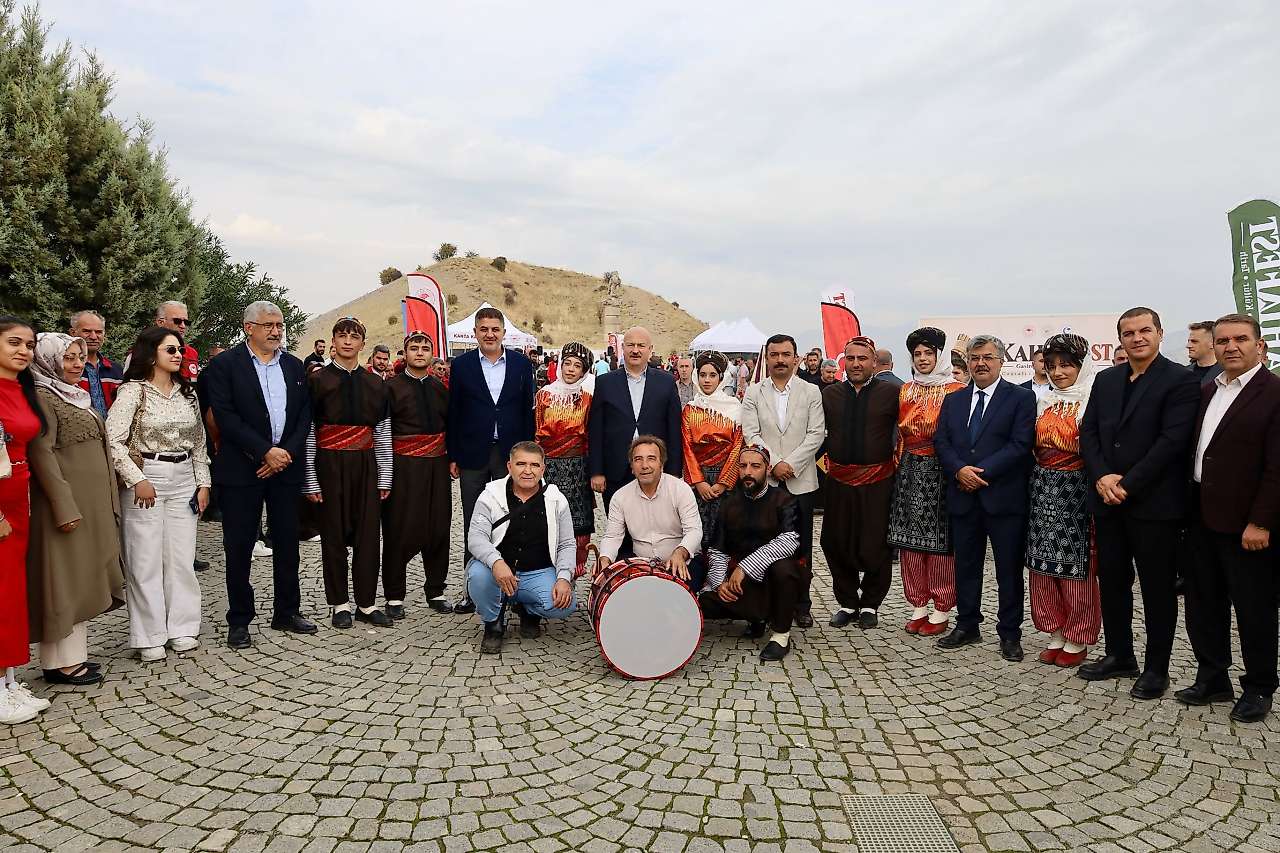 Kahta'nın yöresel yemekleri ve kültürel değerleri KAHTAFEST'te tanıtıldı