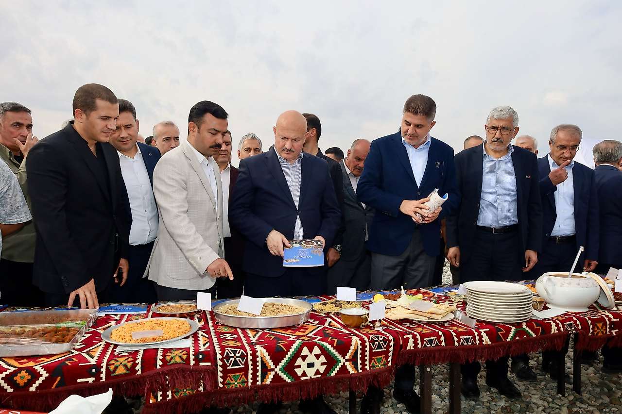 Kahta'nın yöresel yemekleri ve kültürel değerleri KAHTAFEST'te tanıtıldı