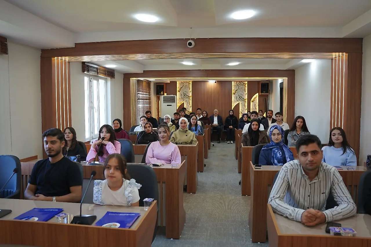 Kahta Belediyesi Gençlik Meclisi'nden Anlamlı Buluşma