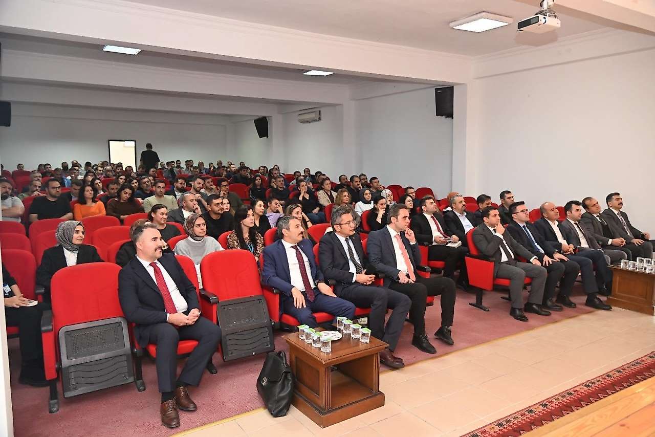 Adalet Bakanlığı Bilgi İşlem Genel Müdürlüğünde 'Başka Bir Yaşam' söyleşisi gerçekleştirildi