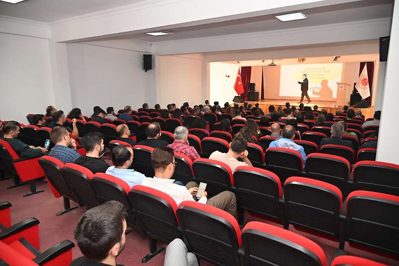 Adalet Bakanlığı Bilgi İşlem Genel Müdürlüğünde 'Başka Bir Yaşam' söyleşisi gerçekleştirildi