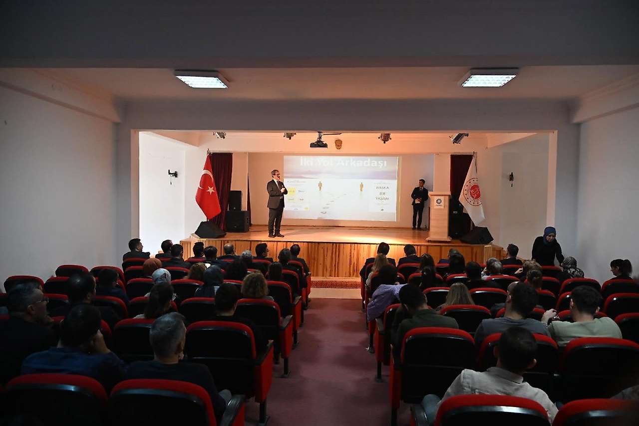 Adalet Bakanlığı Bilgi İşlem Genel Müdürlüğünde 'Başka Bir Yaşam' söyleşisi gerçekleştirildi