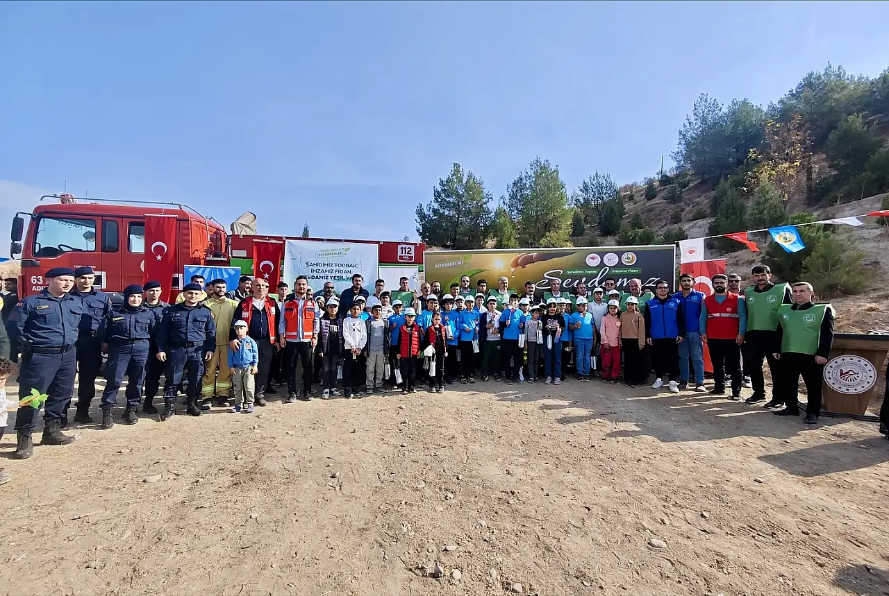 Kahta'da fidanlar toprakla buluştu