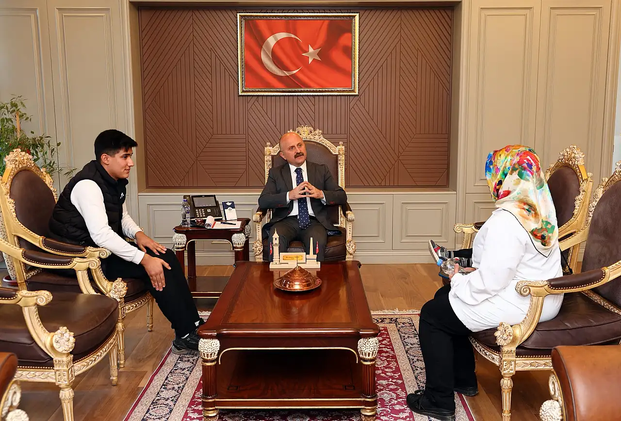 Vali Varol'un halk buluşmaları devam ediyor