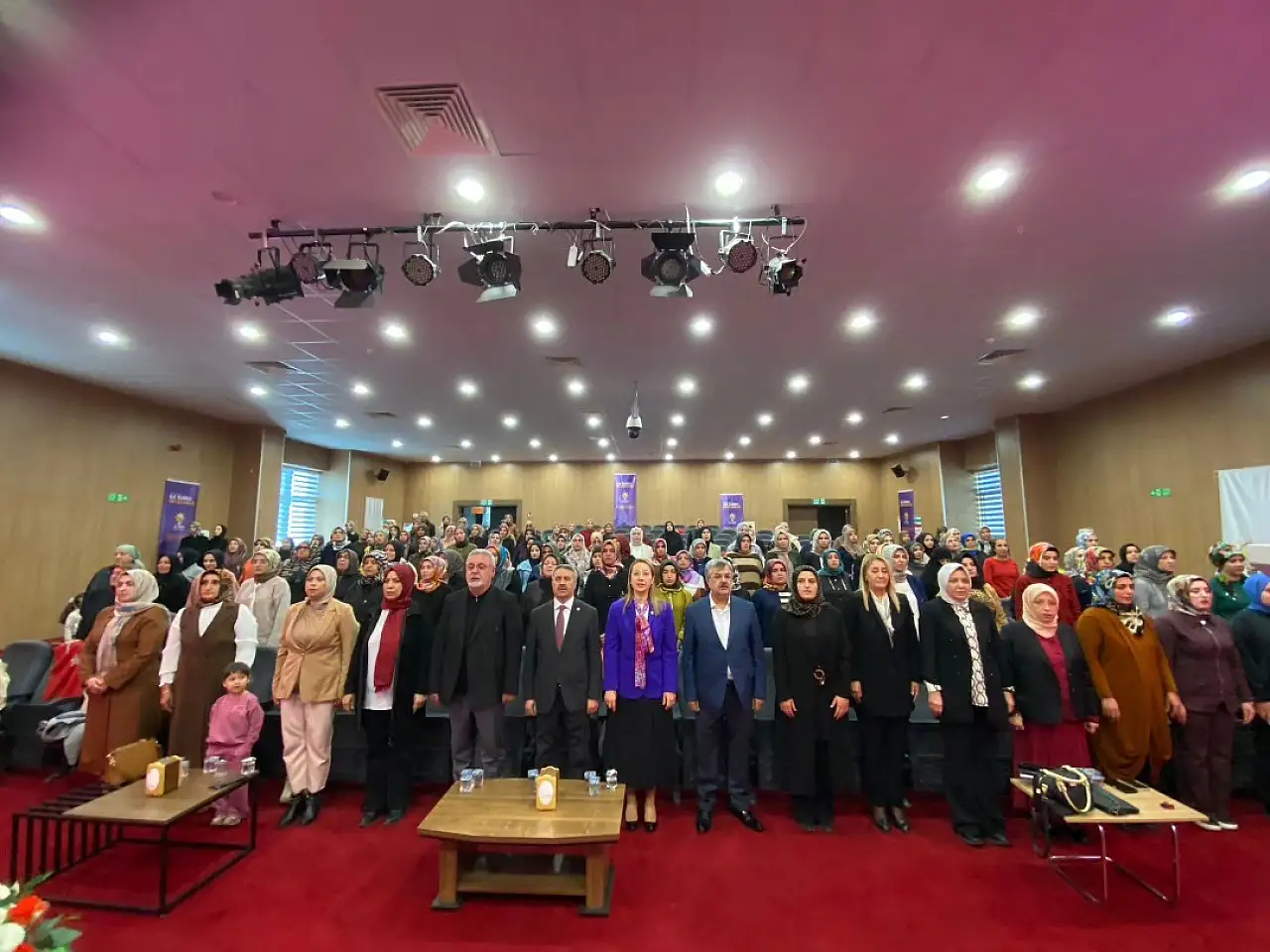 Başkan Çadır: Güçlü kadınlar, medeniyetin temelidir