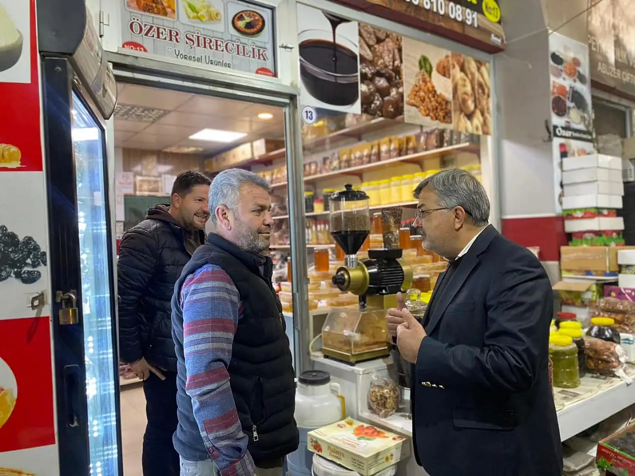 Başkan Çadır Şire Pazarı esnafını ziyaret etti