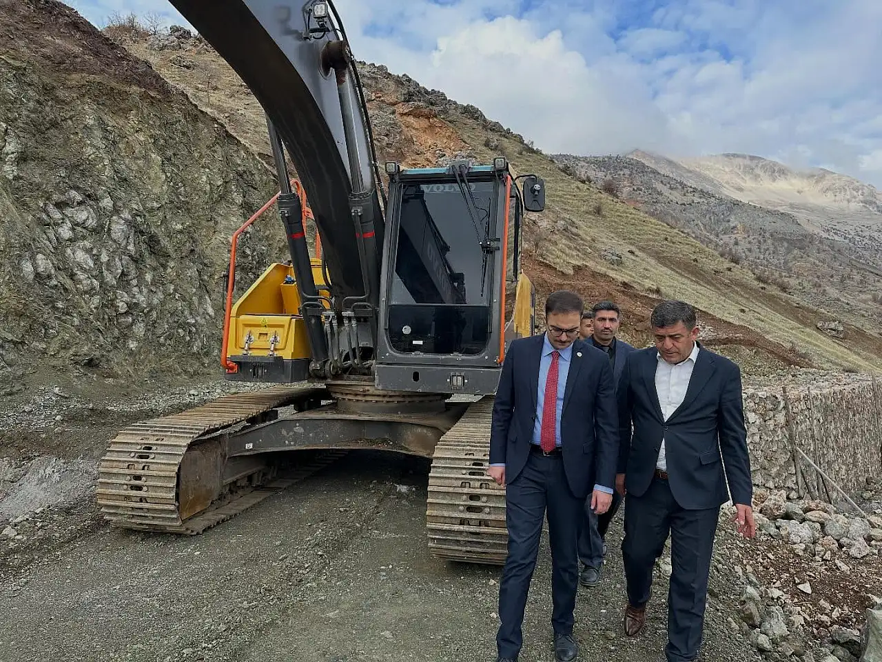 Kaymakam Yıldız içme suyu deposunda incelemelerde bulundu