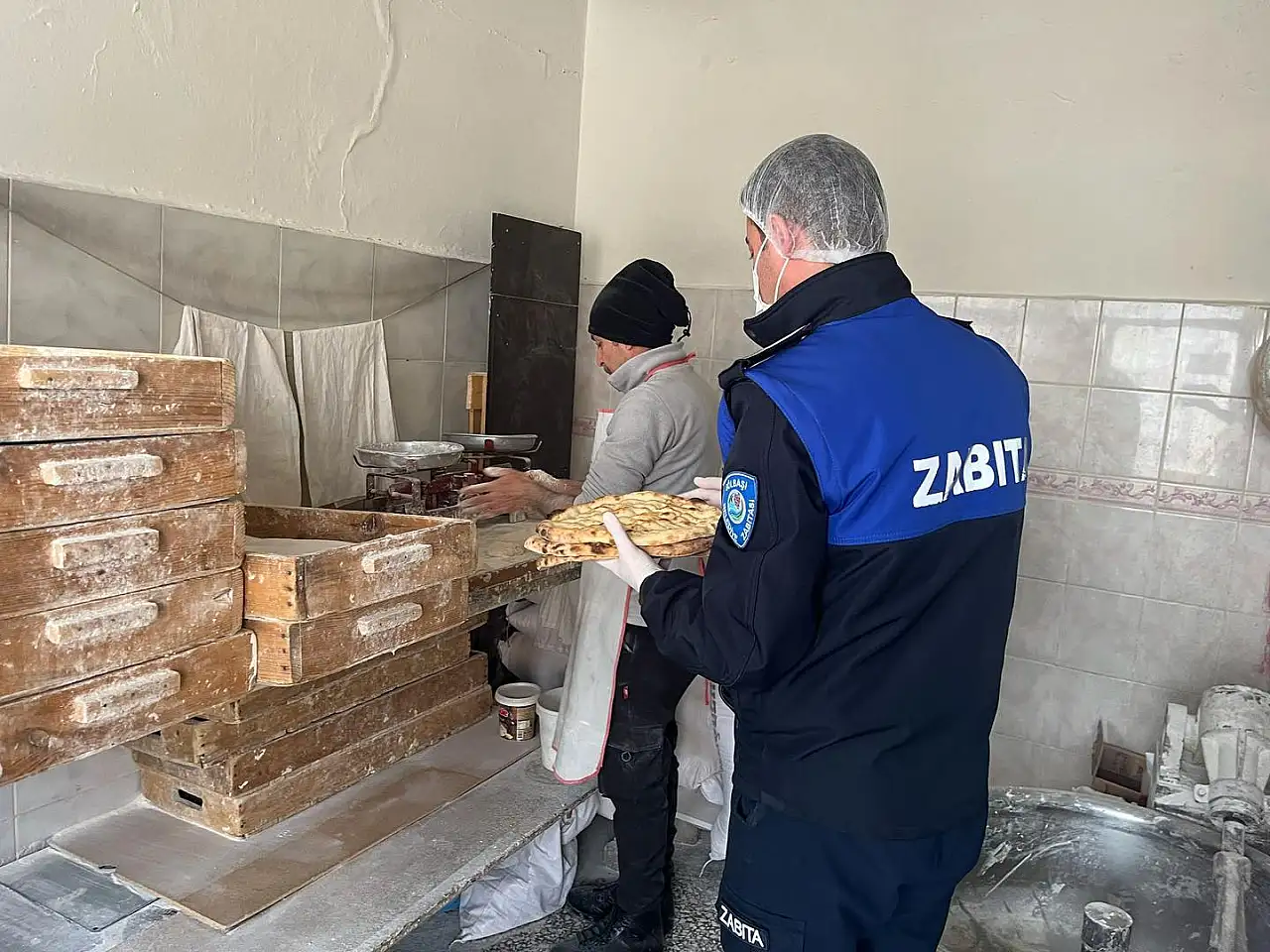 Gölbaşı'nda zabıta ekiplerinden fırınlara denetim