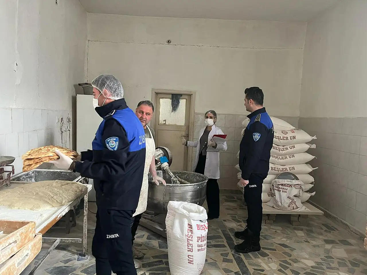 Gölbaşı'nda zabıta ekiplerinden fırınlara denetim