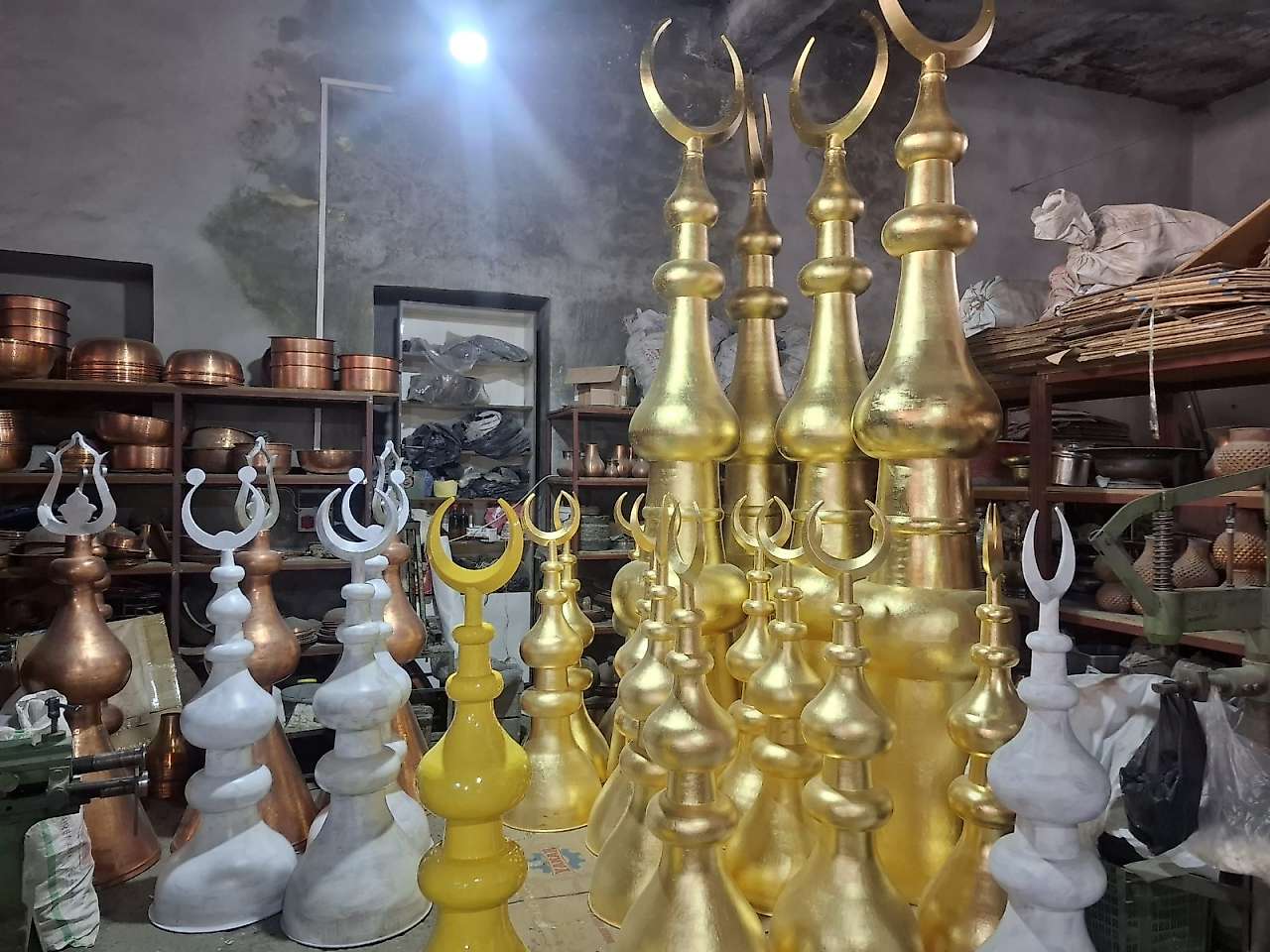 Rize'deki Recep Tayyip Erdoğan Camii'ne Kahta'dan İtalyan Manetti Altın Varak Tedarik