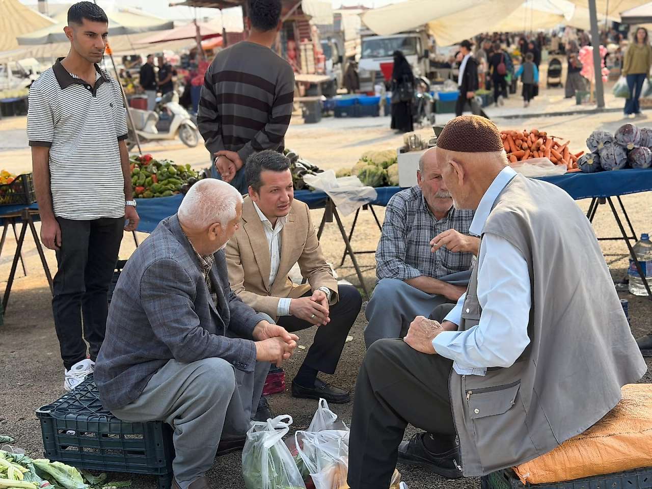 AK Parti Adıyaman Merkez İlçe Teşkilatından İndere TOKİ Semt Pazarına ziyaret