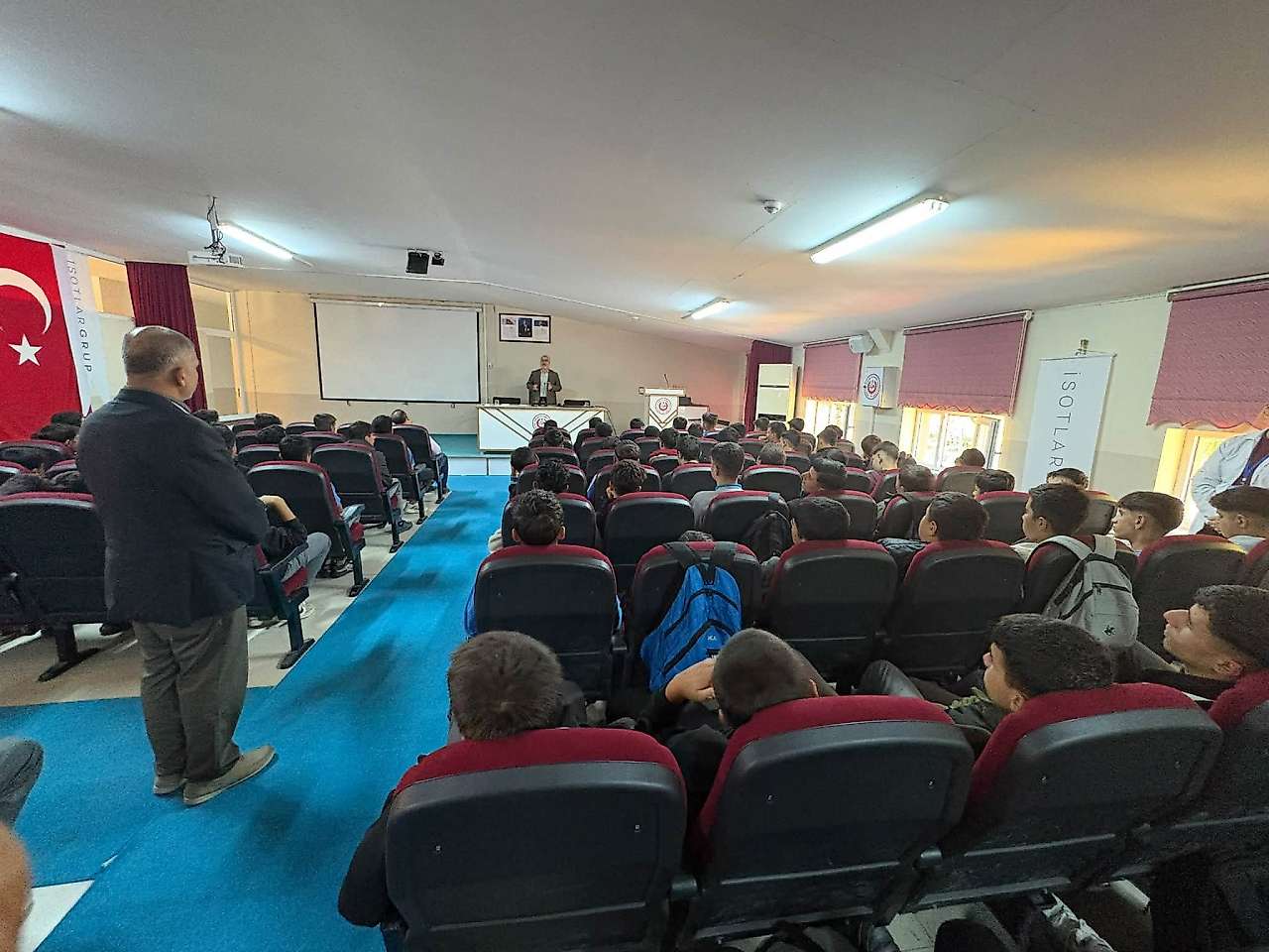 Besni'de Hz. Peygamber ve Güzel Ahlak konulu program gerçekleştirildi