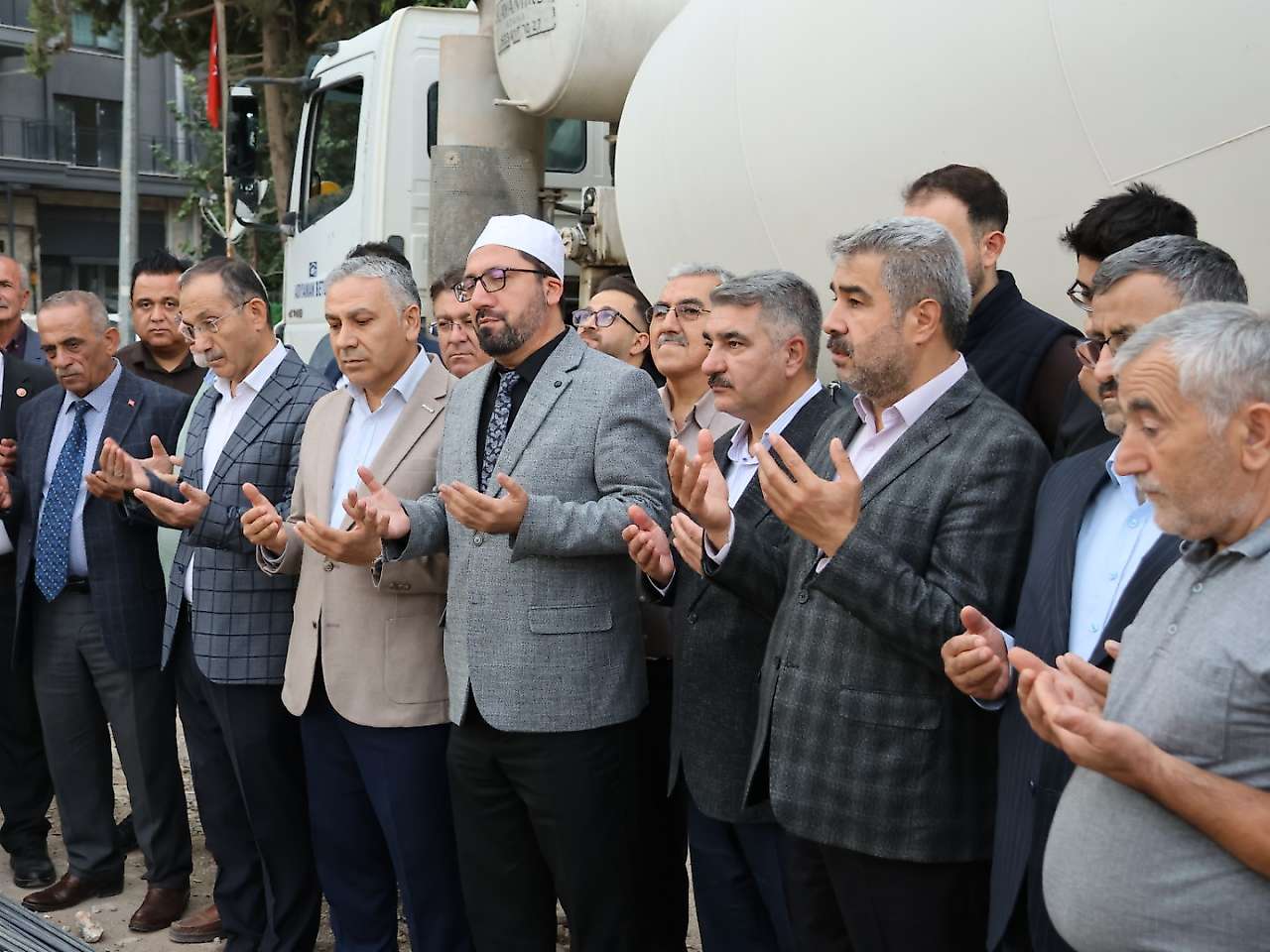 MÜSİAD Tarafından Yaptırılacak, Yavuz Selim Caminin temeli atıldı