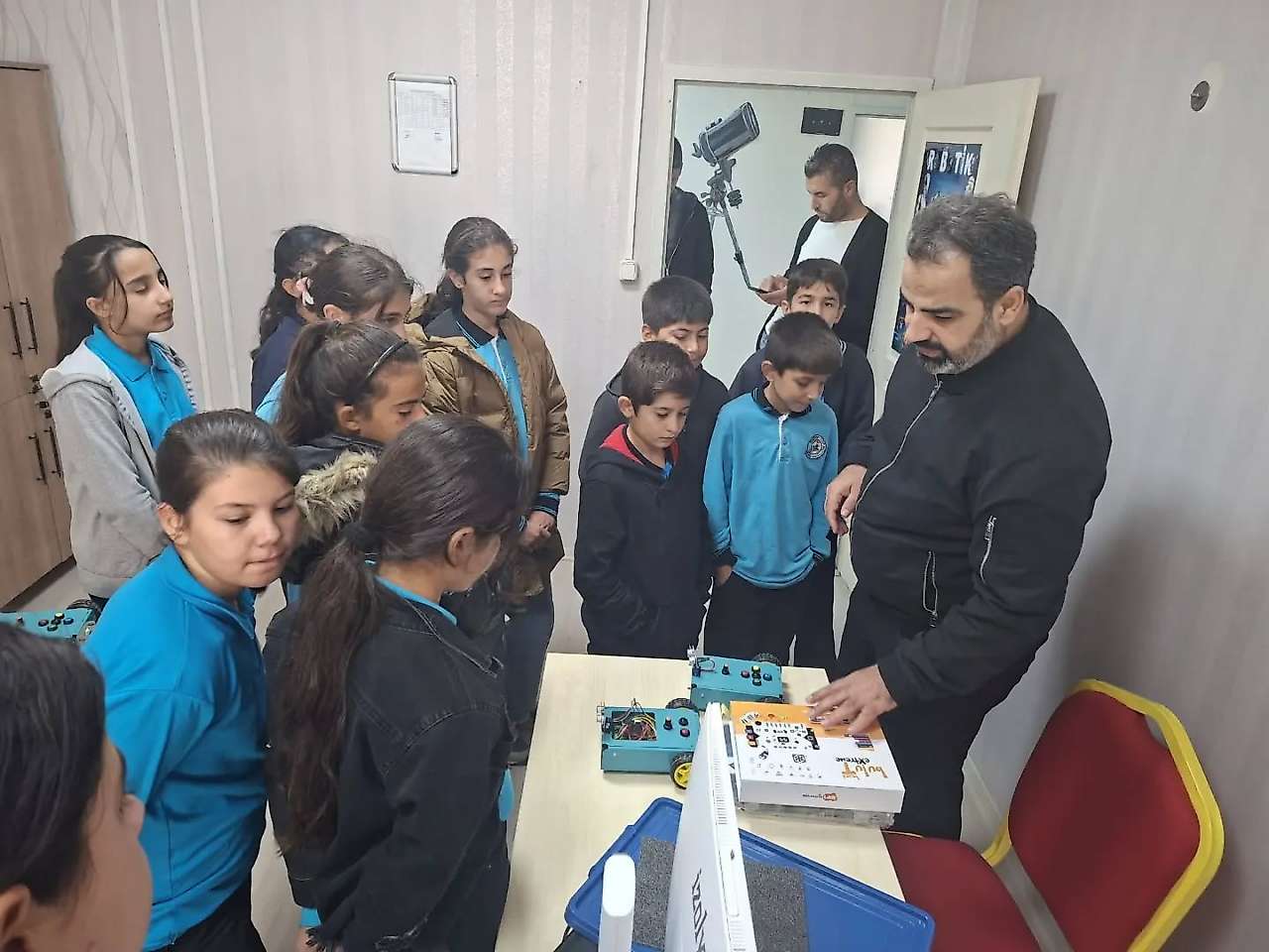 Örentaş Şehit Yusuf Ortaokulu Öğrencilerinden Yenilikçi Eğitim Merkezine Ziyaret